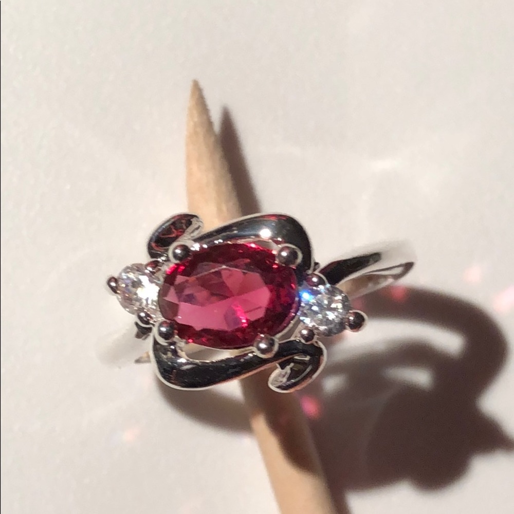 Gorgeous Cubic Zirconia Crystal Ring in sizes 7&8 - Picture 7 of 8